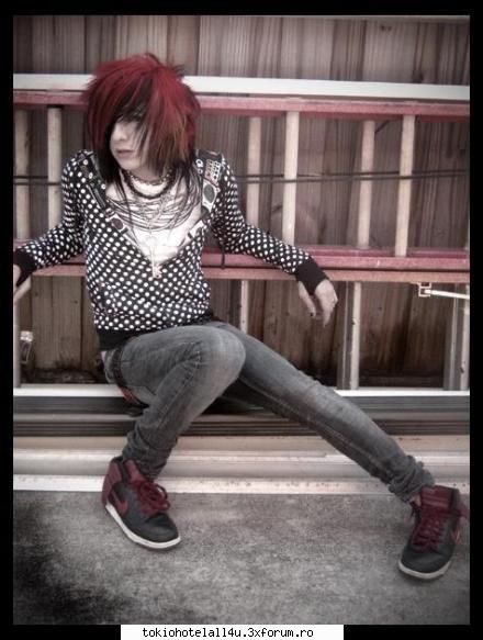 Poze emo - Devil In Persoana >.< - Emo