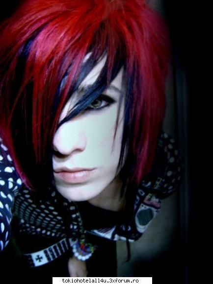 Poze emo - Devil In Persoana >.< - Emo