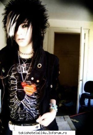 Poze emo - Devil In Persoana >.< - Emo