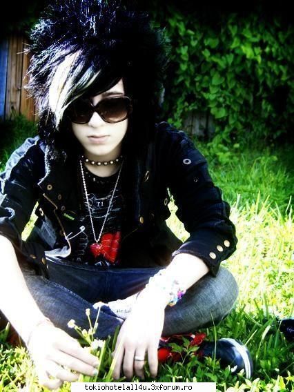 Poze emo - Devil In Persoana >.< - Emo