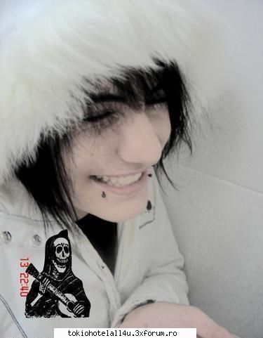 Poze emo - Devil In Persoana >.< - Emo