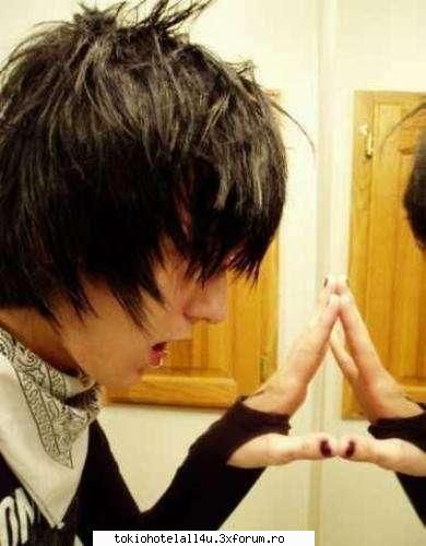 Poze emo - Devil In Persoana >.< - Emo