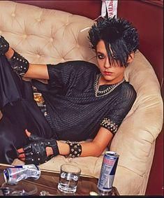 e fan bill kaulitz in nici un kz al gay-ului ala roz in kp :hi:  :finger:  :finger:  :finger: poze q