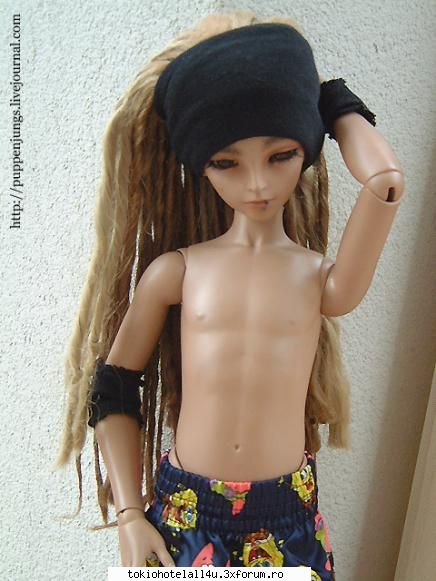 barbie Tom - moama ce abdomen are - Tom Kaulitz