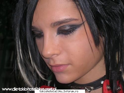 :nebun: kt il :nebun:  :nebun:  :nebun: cool cu bill kaulitz